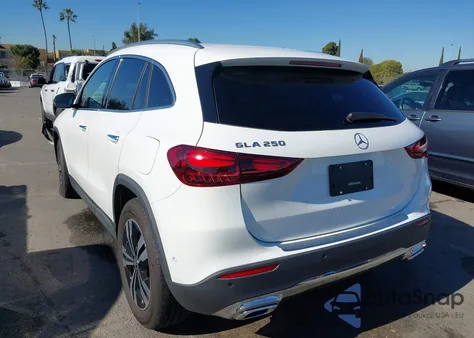 2025 Mercedes-Benz Gla 250 4Matic z USA, uszkodzony, nr VIN W1N4N4GB7SJ690322